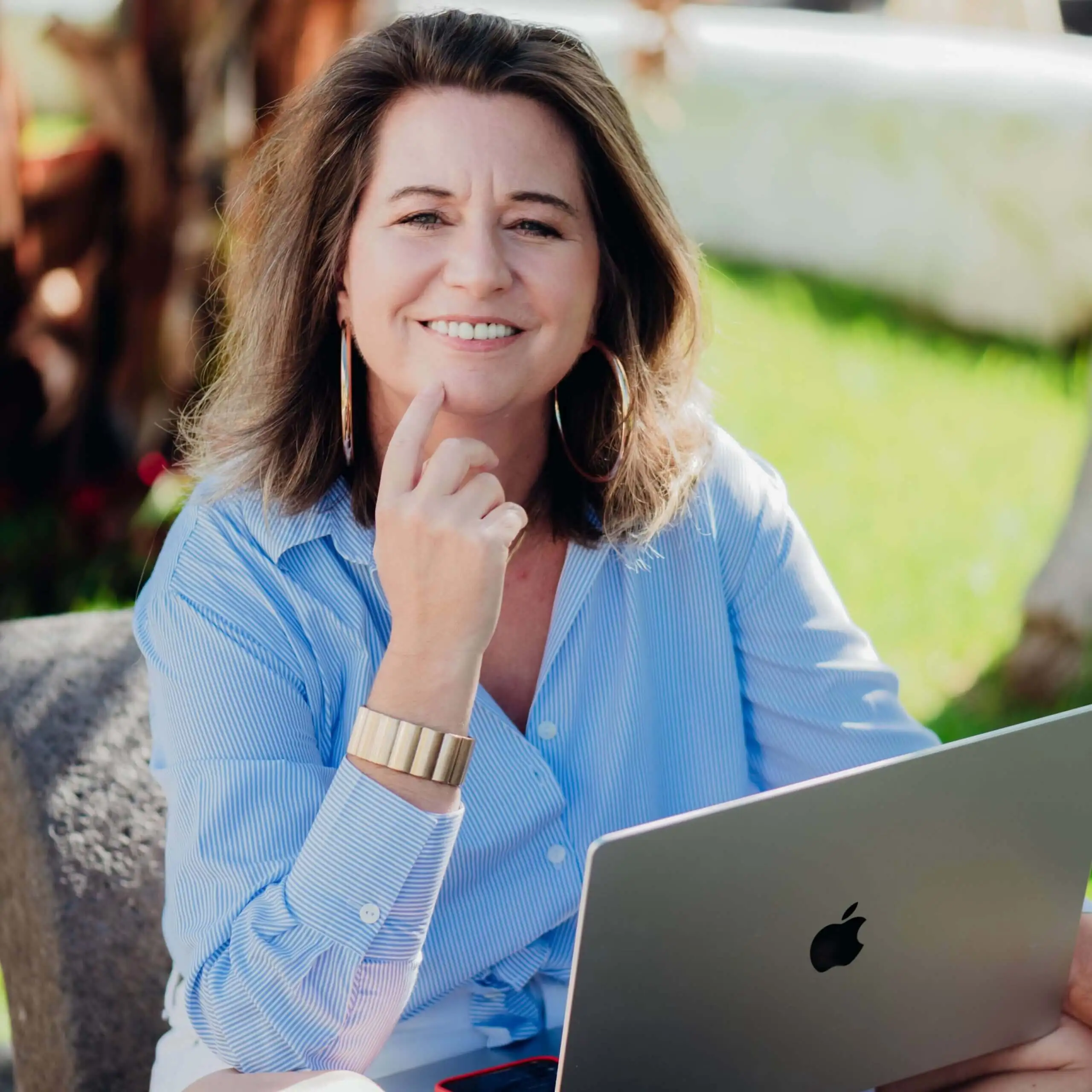 Susana Toth - Make.com Expert and AI Business Automation Consultant